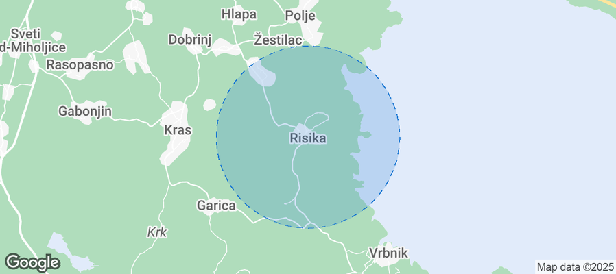 Map of Airbnb listings in Risika