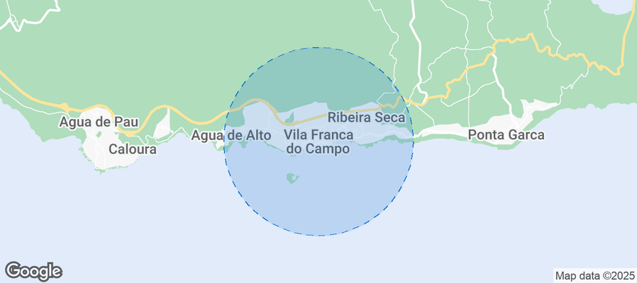Map of Airbnb listings in Vila Franca do Campo