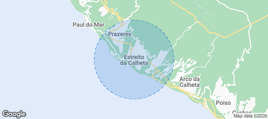 Map of Airbnb listings in Estreito da Calheta