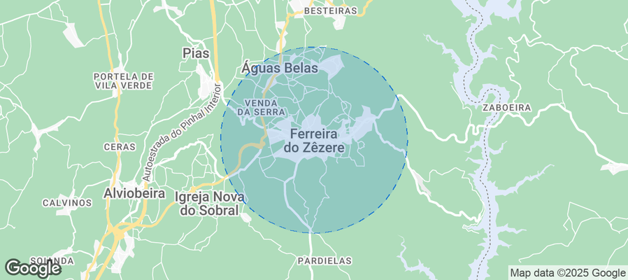 Map of Airbnb listings in Ferreira do Zêzere