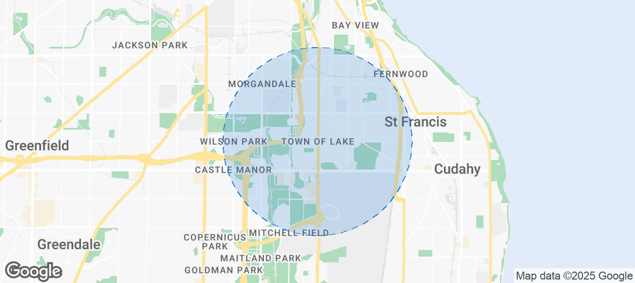 Map of Airbnb listings in Town of Lake